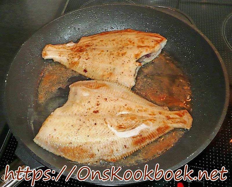 Pladijs bakken in de pan met boter – lekker krokant visrecept uit de Noordzee